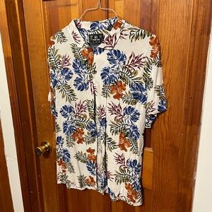 MBX Floral Hawaiian Summer Shirt Size XL